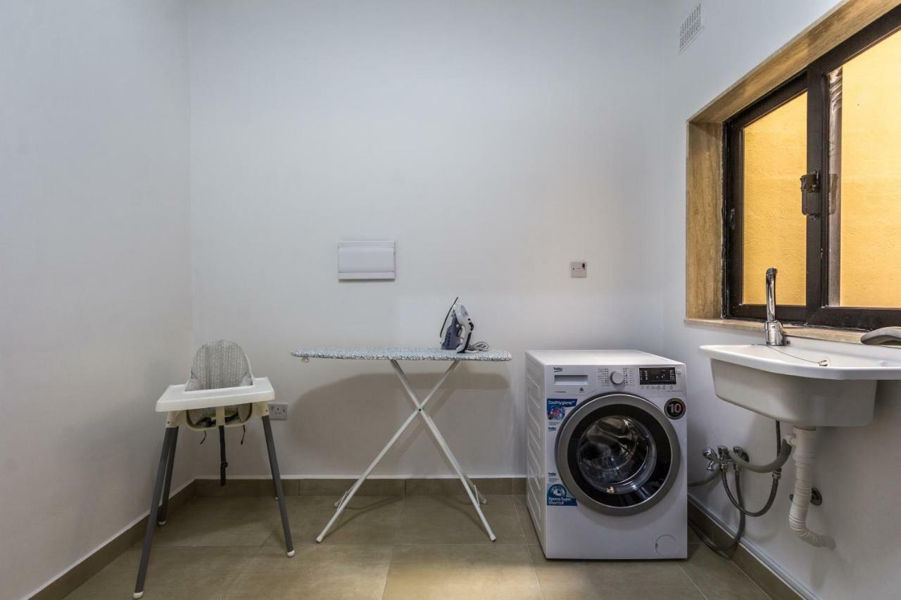 Sunny Modern Apartments Mellieha Bagian luar foto
