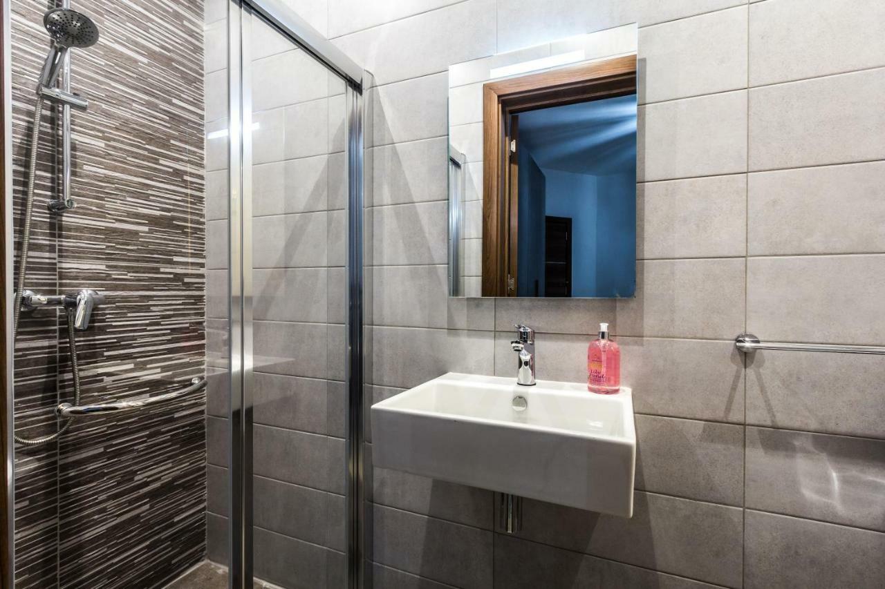 Sunny Modern Apartments Mellieha Bagian luar foto