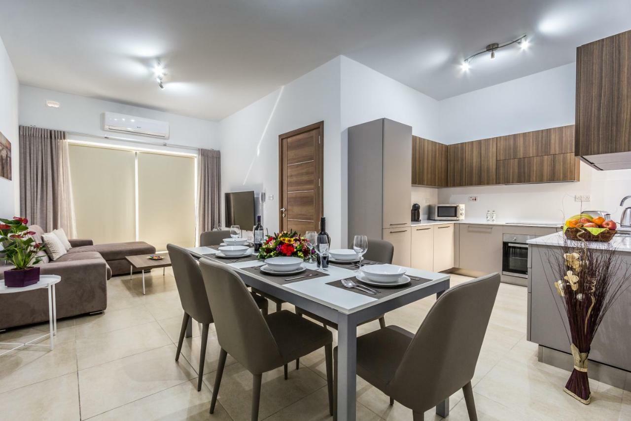 Sunny Modern Apartments Mellieha Bagian luar foto