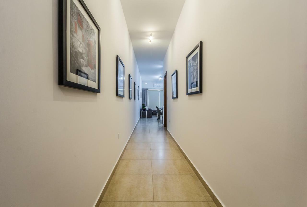 Sunny Modern Apartments Mellieha Bagian luar foto